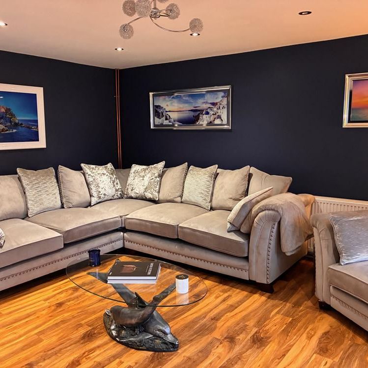 4 bedroom detached house to rent - Photo 1