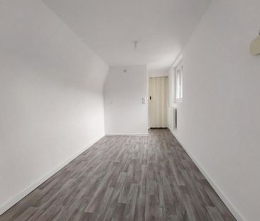Location Appartement 2 pièces 40m² ELBEUF 76500 - Photo 3
