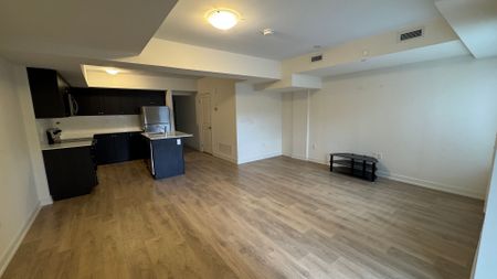 For Lease - 56 Elizabeth Street Unit# 1103, Richmond Hill, Ontario - Photo 2