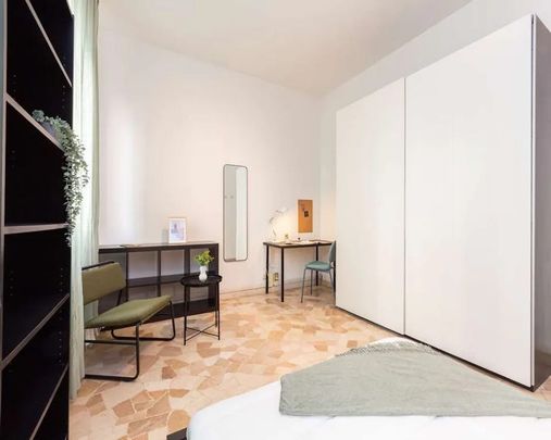 Via Francesco Primaticcio, Milan, Lombardy 20147 - Photo 1