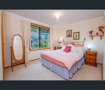 16 Lighton Way, Lenah Valley, Tas 7008 - Photo 5