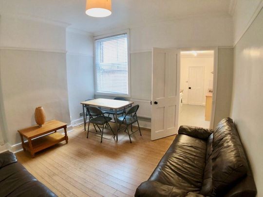 4 bedroom terraced house to rent - Photo 1