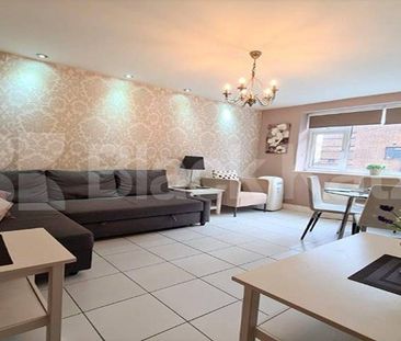 Fantastic one bed flats located within mins to Camden Tube & Regent... - Photo 1