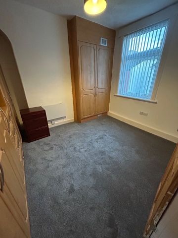 3 Bed Terraced House, Batley Street, L13 - Photo 4