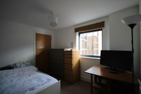 2 bedroom apartment to rent - Photo 3
