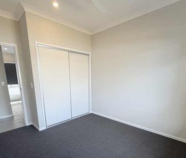 Brand New Lowset Family Home in the Heart of Bethania - Photo 6