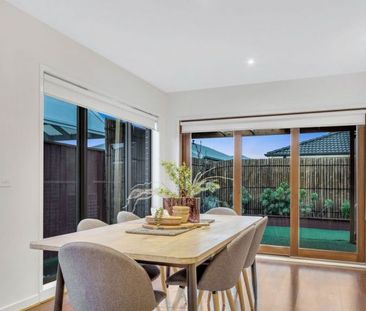 Spacious Family Living in the Heart of Quarters Estate - Photo 5