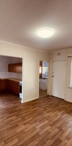 Lovely 3 Bedroom Home - Photo 1