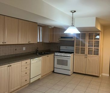 For Lease - 6 Kingsdown Drive Unit# Bsmt, Toronto, Ontario - Photo 6