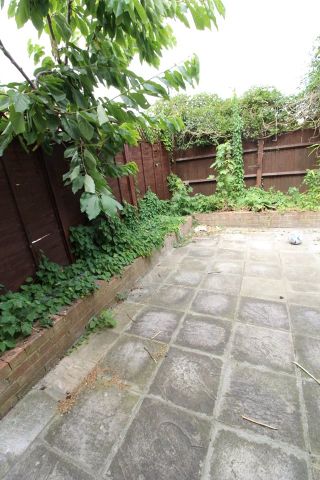 Room in a Shared House, Macarthur Terrace, SE7 - Photo 4