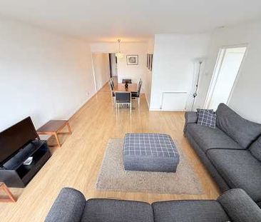 2 Bed Flat, Embassy Lodge, N3 - Photo 2