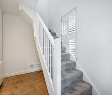 3 bedroom end of terrace house to rent - Photo 5