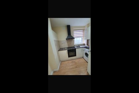 Studio Flat, East India Dock Road, E14 - Photo 4