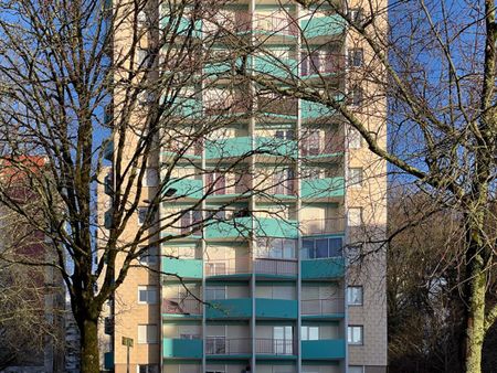 Location Appartement 4 pièces 77m² QUIMPER 29000 - Photo 5