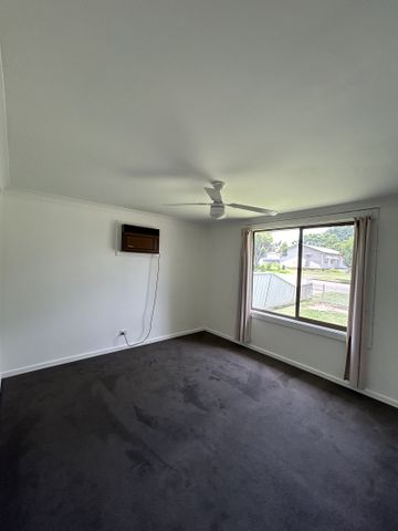 Home For Rent - Photo 3