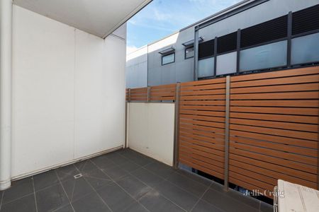 215/1044-1046 Mount Alexander Road, Essendon - Photo 5