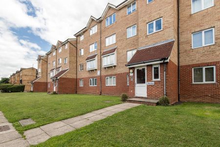 1 bedroom ground floor flat to rent - Photo 4