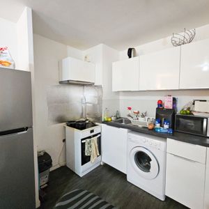 Location appartement 2 pièces, 42.70m², Cergy - Photo 2