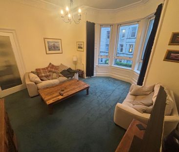 1 bedroom in a flat share to rent - Photo 2