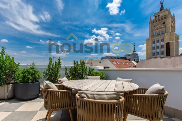 Flat for rent in Madrid (Centro) - Photo 1