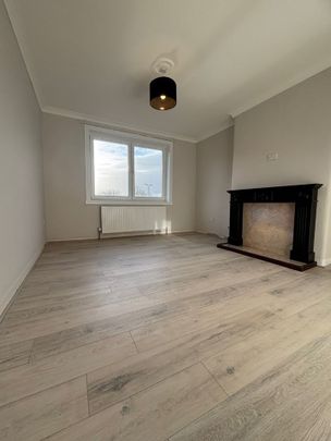 3 Bed Flat, Meiklerig Crescent, G53 - Photo 1