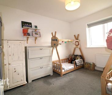 4 bedroom detached house to rent - Photo 3