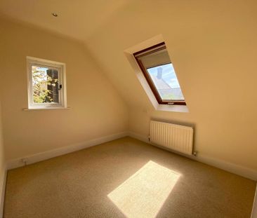 2 bedroom end of terrace house to rent - Photo 4