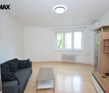 Pronájem bytu 1+1 s balkonem na ulici Foerstrova, Olomouc - Fotografie 6