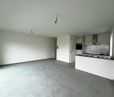 Nieuwbouwappartement met 2 slaapkamers, terras en autostaanplaats - Foto 2