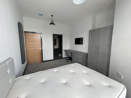 2 bedroom flat to rent - Photo 4