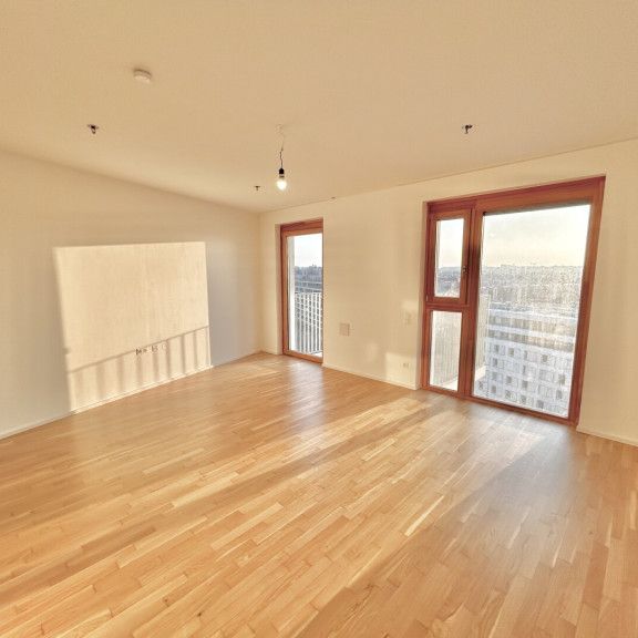 südseitige 1-Zimmer Wohnung im 12.OG - ab sofort verfügbar! - Photo 1