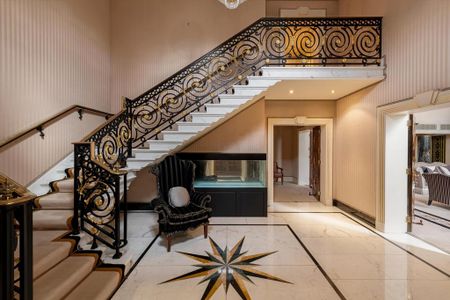 8 bedroom detached house to rent - Photo 4