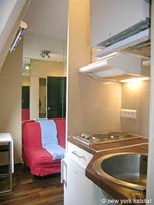 Logement à Paris, Location meublée - Photo 5