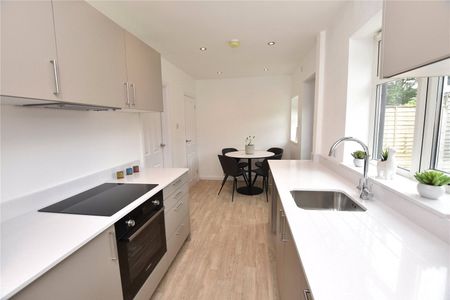 55, Broadgate Crescent, Horsforth, Leeds, West Yorkshire, LS18 4HA - Photo 2