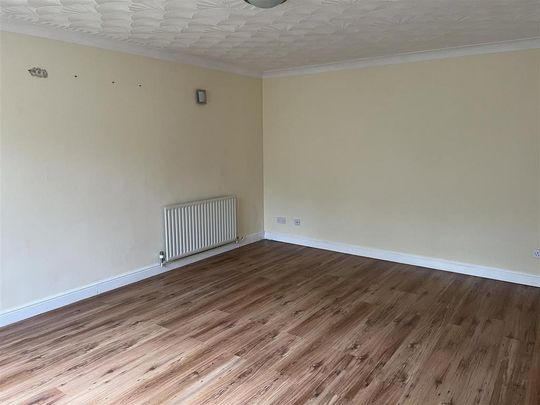 4 bedroom house to rent - Photo 1