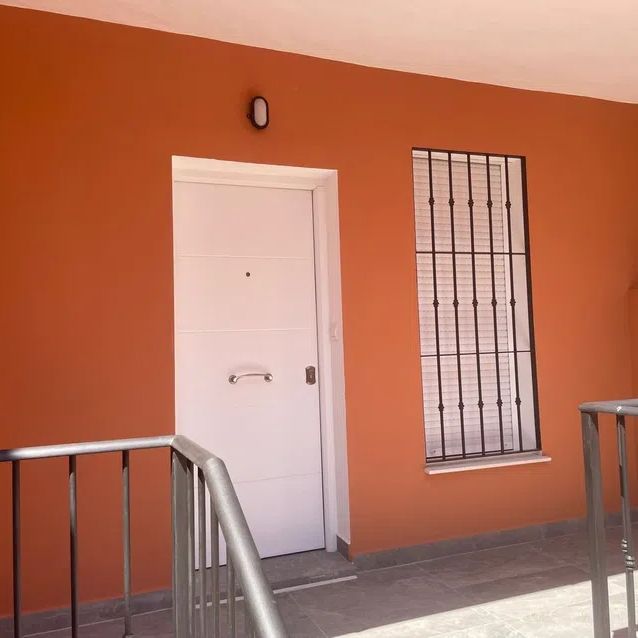 Alquiler de piso en Calle Cicerón - Photo 1