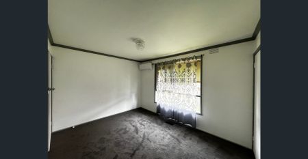 Perfect Family Home! - Photo 3