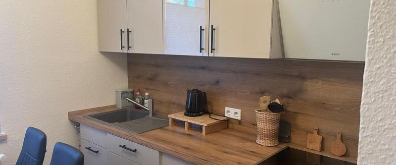 Tolle 2-Raum-Wohnung im Erdgeschoß mit Balkon - Photo 1