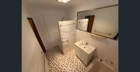 Spacious Family Living - Photo 5