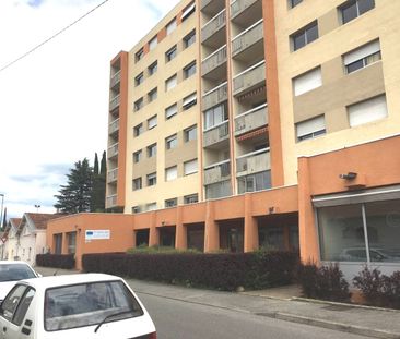 Location Appartement 2 pièces 50m² ROMANS SUR ISERE 26100 - Photo 4