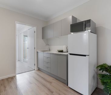 Brand New, Fully Furnished Studio Apartments – All Bills Included! ... - Photo 4