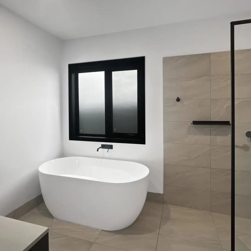 “Brand New 4-Bedroom Home in Prime Pakenham Location” - Photo 1