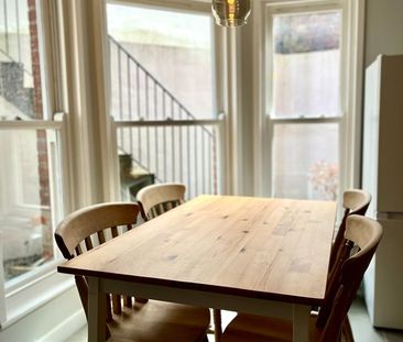 1 Bed Flat, Balfour Road, BN1 - Photo 2