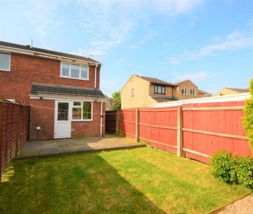 Freesland Rise, Whittleford, Nuneaton, Warwickshire, CV10 9QF - Photo 2