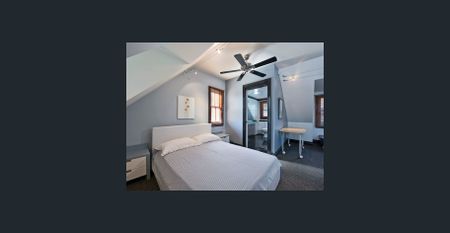 Chic Furnished Apartment in Gorgeous Linley Point - Photo 5