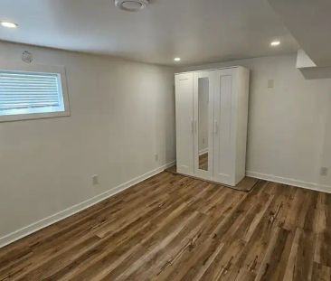 Fully renovated 2-bedroom basement apartment | 107 Riverside Drive,... - Photo 1