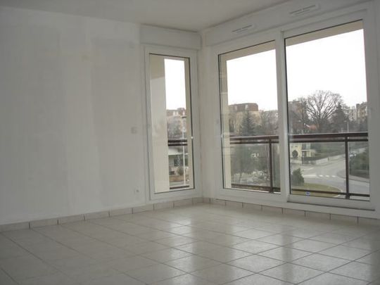 Location Appartement 2 pièces 55m² - Photo 1