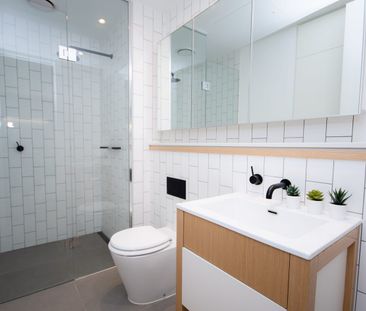 Partially Furnished - 2 bedrooms apartments available to move into! - Photo 1