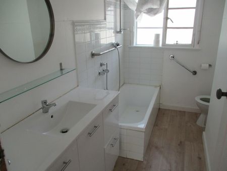 Character, Space and Convenience in a Great Location - Photo 4