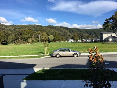 Modern, warm, and welcoming home - Photo 2